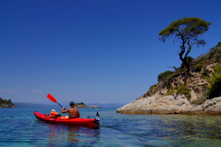 W poszukiwaniu cienia...
Małgorzata August
pkt: 15
Morze Egejskie, zatoka Agiou Orous, wschodnie wybrzeże półwyspu Sithonia, Chalkidiki, Grecja
