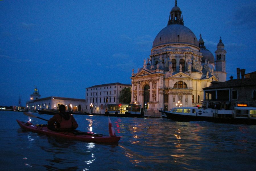 Życie nocne
Kinga Kępa
Wenecja, bazylika Santa Maria della Salute
