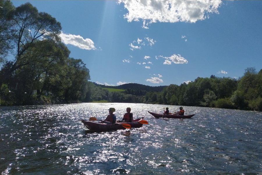 Kajaki na Dunajcu
Kajaki na Dunajcu
Słowa kluczowe: Dunajec kajaki slońce