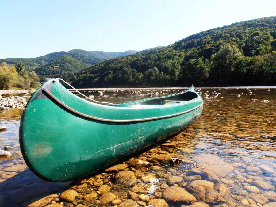 Kanadyjką po Drinie
Marta Adamska
pkt: 15
Spływ przepiękną i krystalicznie czystą rzeką DRINĄ w Serbii.
Słowa kluczowe: Drina, Serbia, Kanadyjka