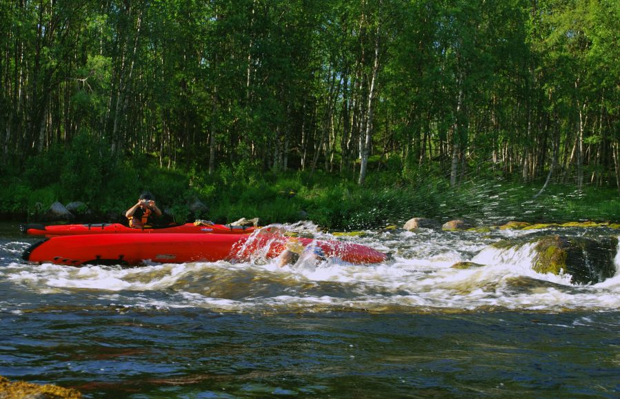 Kabina, czy eskimoska?
Finlandia - Laponia, Naruskajoki
lipiec
