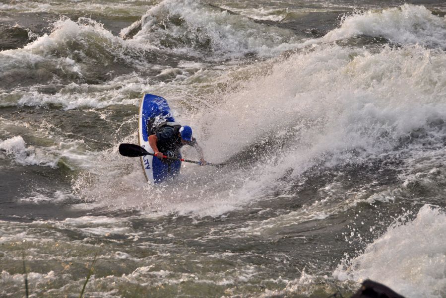 Fala Nile Special
Zofia Tuła

Słowa kluczowe: freestyle kajak kayak