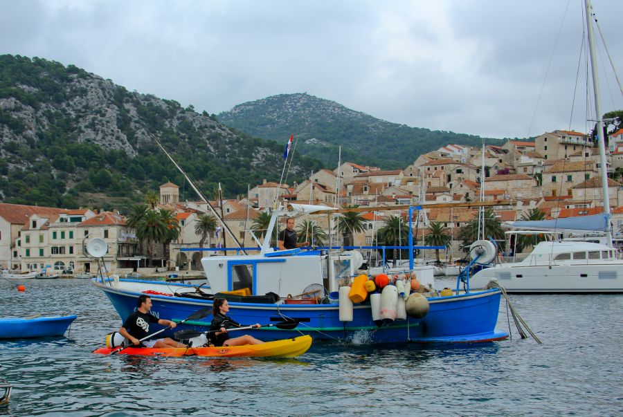 w porcie
Jacek Ośko
wyspa Hvar
Słowa kluczowe: Croatie RTM/DAG s�minaire