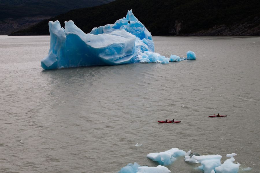 iceberg
arek
lago Grey w narodowym parku Torres del Paine.
