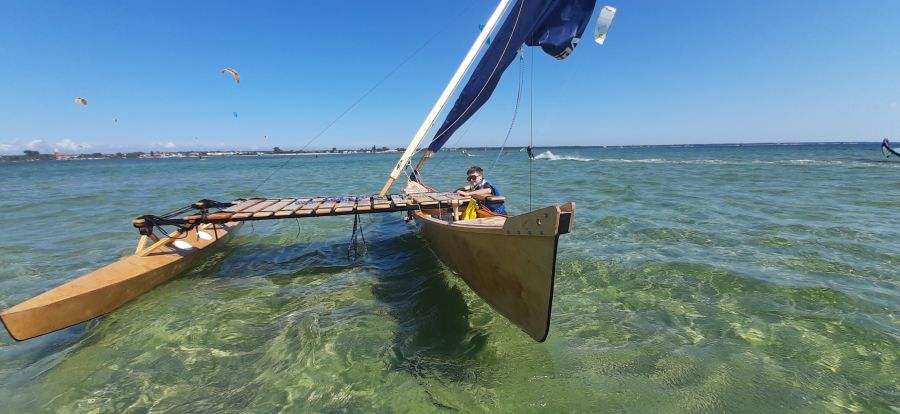 Pucyfik
Odpoczynek na płyciźnie przed plażą w Jastarni przepłyneliśmy z Rewy  
Słowa kluczowe: outriggercanoe sailingcanoe