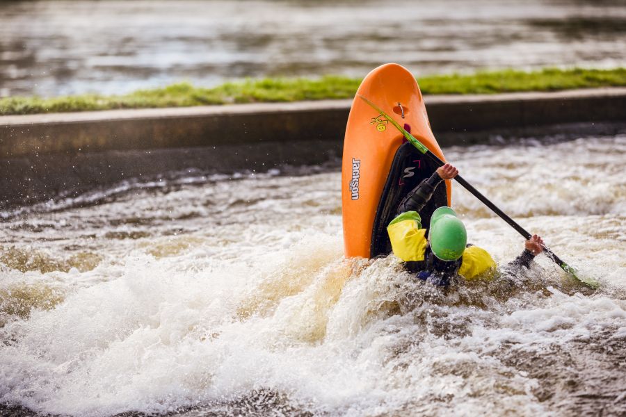 Fala 29
Freestyle w wykonaniu Gosi Witczak
Słowa kluczowe: Troja Praga freestyle kajak whitewater