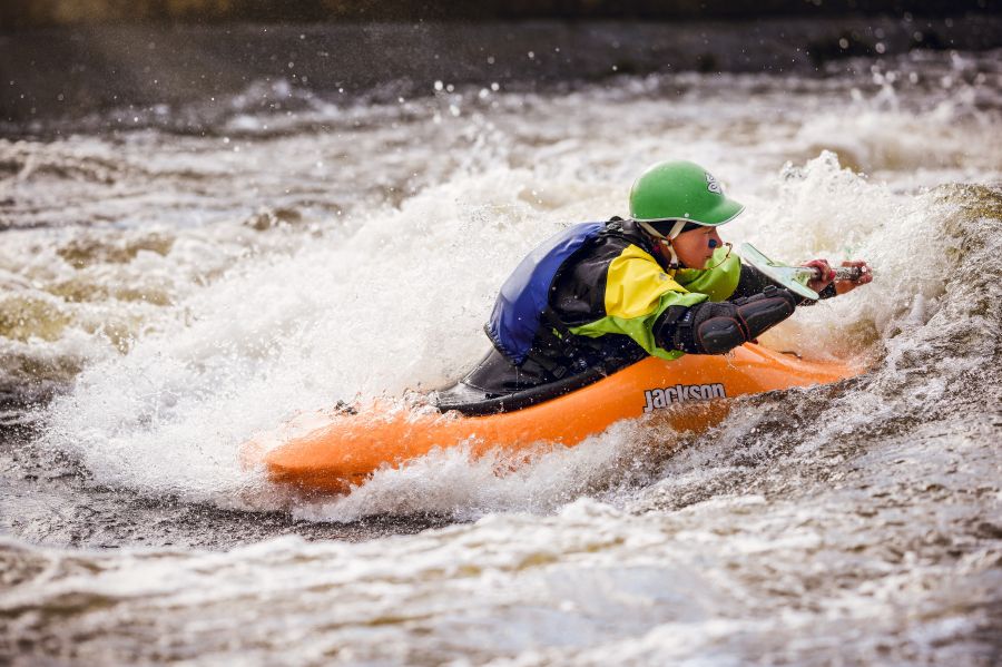 Fala 29
Freestyle w wykonaniu Gosi Witczak
Słowa kluczowe: Troja Praga freestyle kajak whitewater