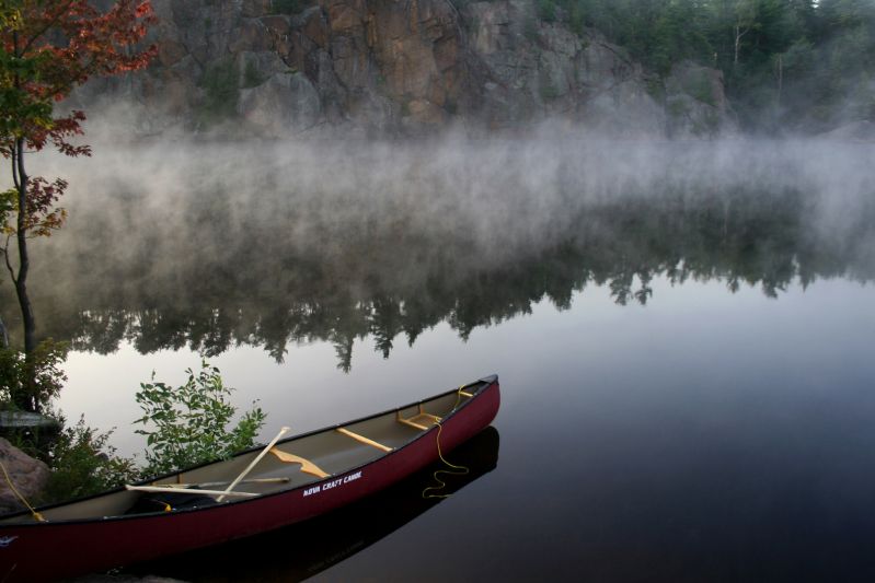 Poranek na French River
fot. Jacek D. Kozłowski
French River, Ontario, koło kanału Voyageur Channel, który przez setki lat używany był jako bardzo ważna arteria transportowa w Ontario, głownie przez handlarzy futer (voyageurs).
Słowa kluczowe: Ontario